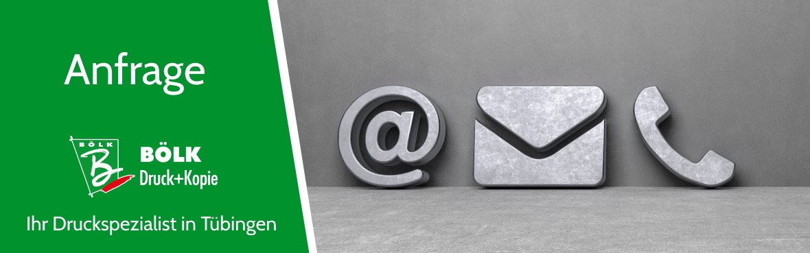 Ein Bild, welches auf der Linken Hälfte das Logo der Firma "Bölk Druck+Kopie" abbildet und rechts ein Mail-, Telefon- und @-Symbol abbildet